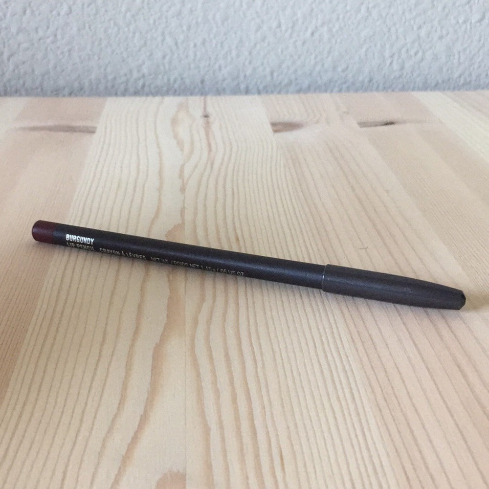 Mac Lip Liner / Pencil Burgundy